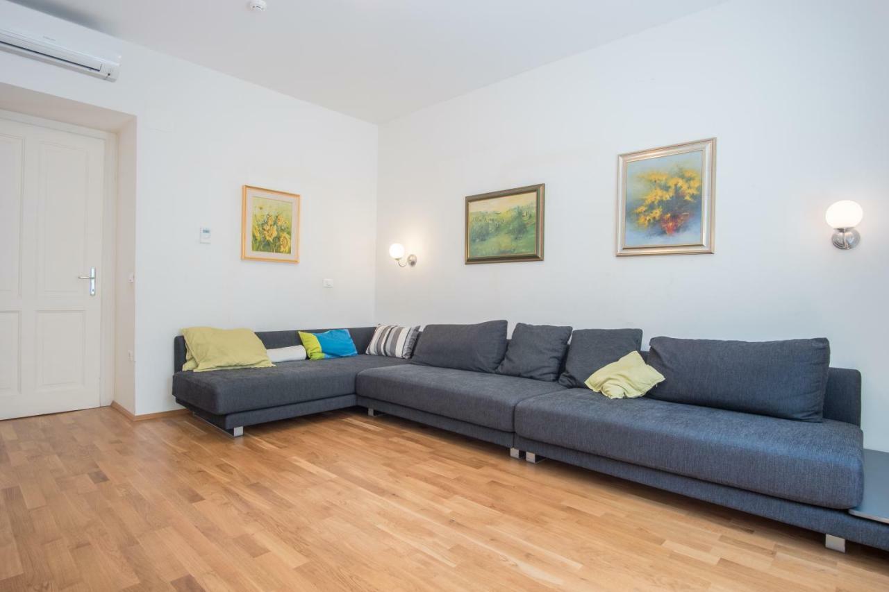Luxury Central Apartment Liubliana Exterior foto